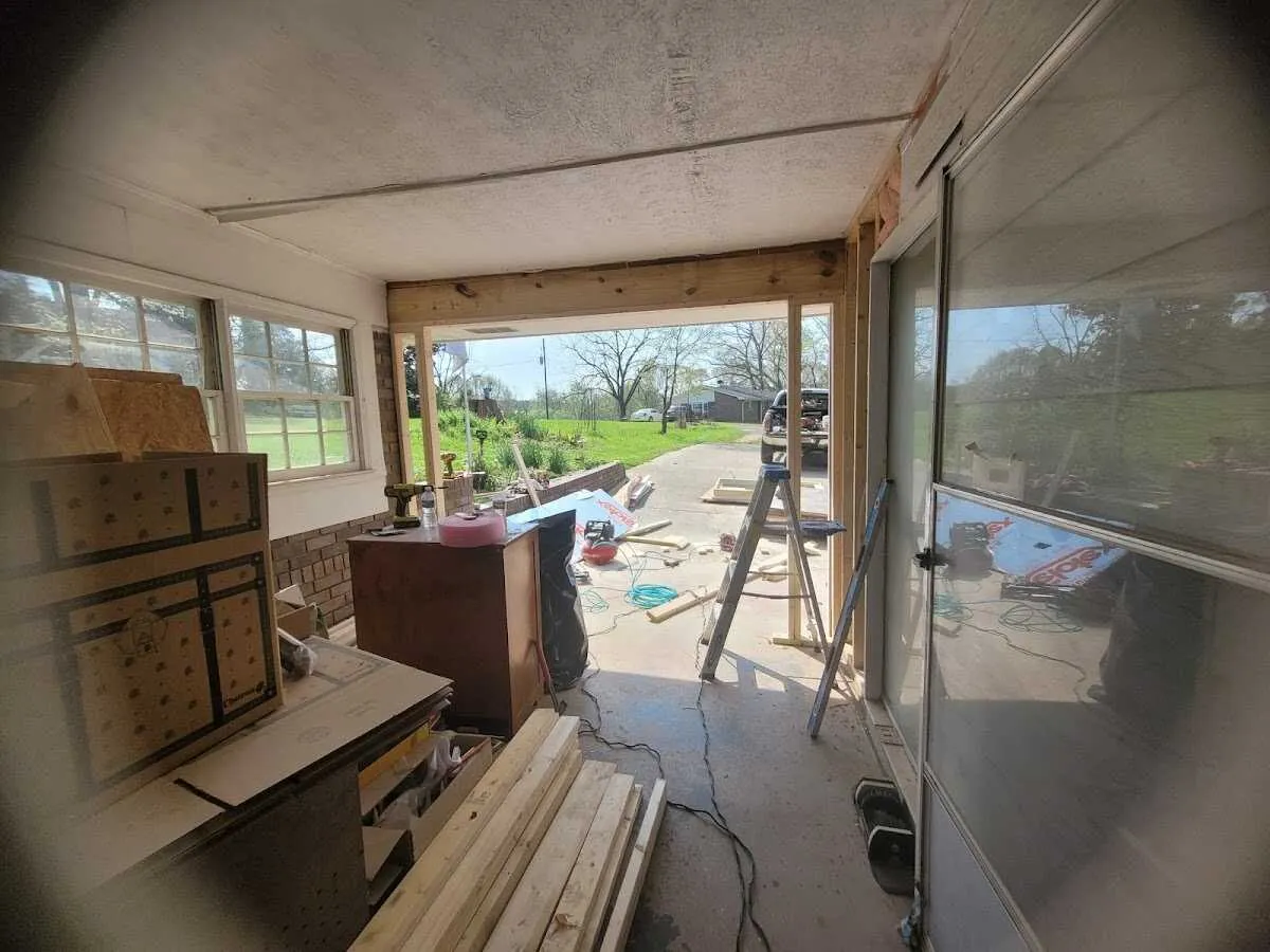 Air movers and dehumidifier for Drying & Dehumidification in Coral Springs